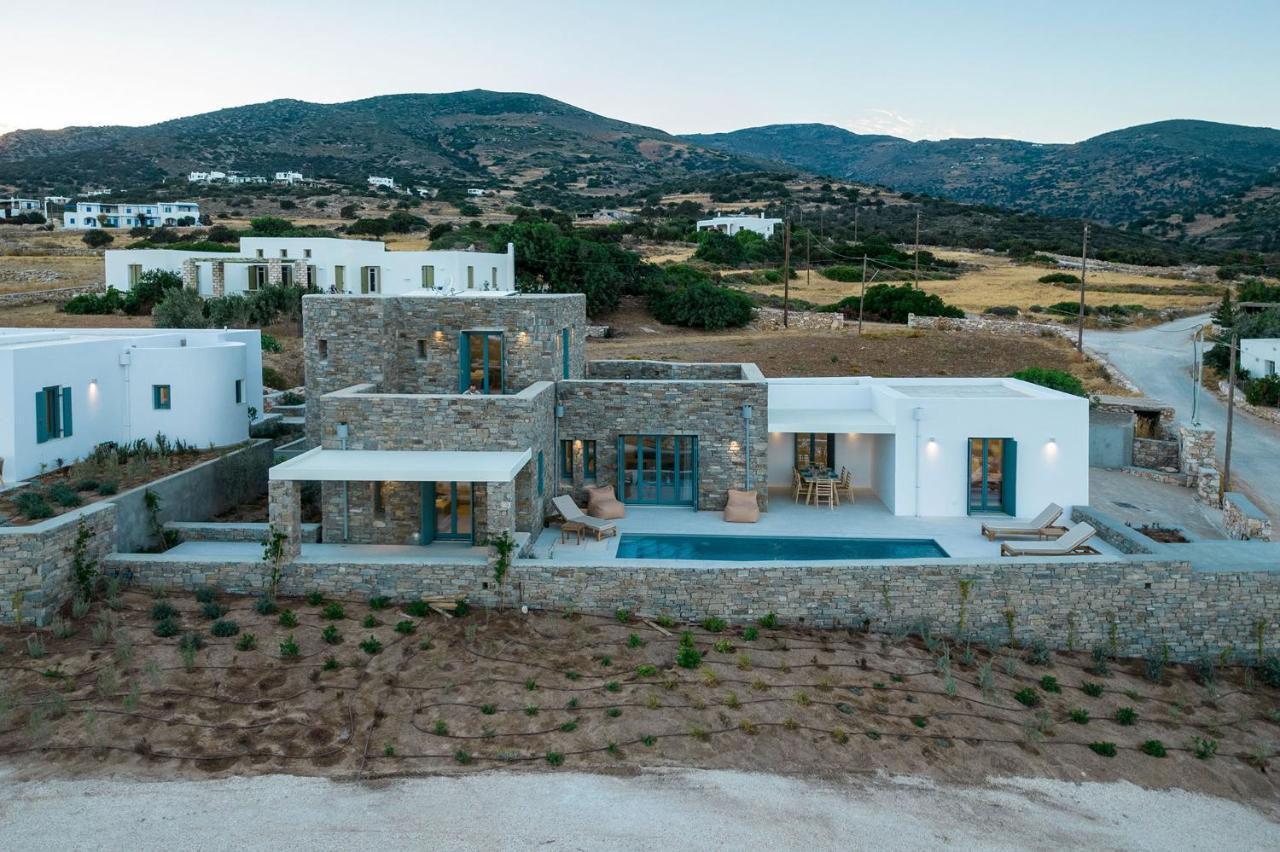 Villa Complex White And Rocks Páros Exteriér fotografie